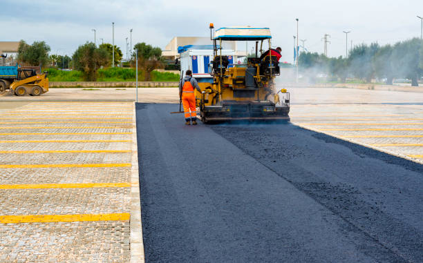 Best Commercial Driveway Pavers  in Allouez, WI