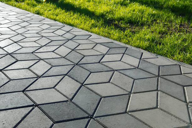 Best Professional Driveway Pavers  in Allouez, WI