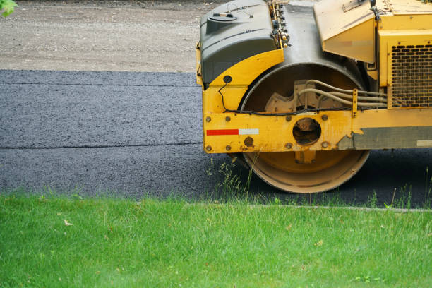 Best Custom Driveway Pavers  in Allouez, WI